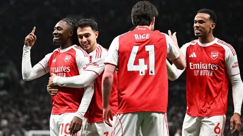 国米大胜莱切，米兰惊险击败帕尔马 2025-01-28